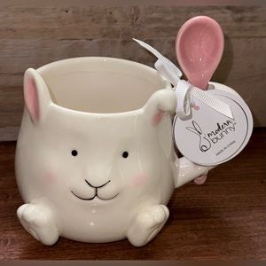 Cute 🥰 Bunny Spring /Easter mug With ceramic Spoon 🥄  Super Adorable - NEW